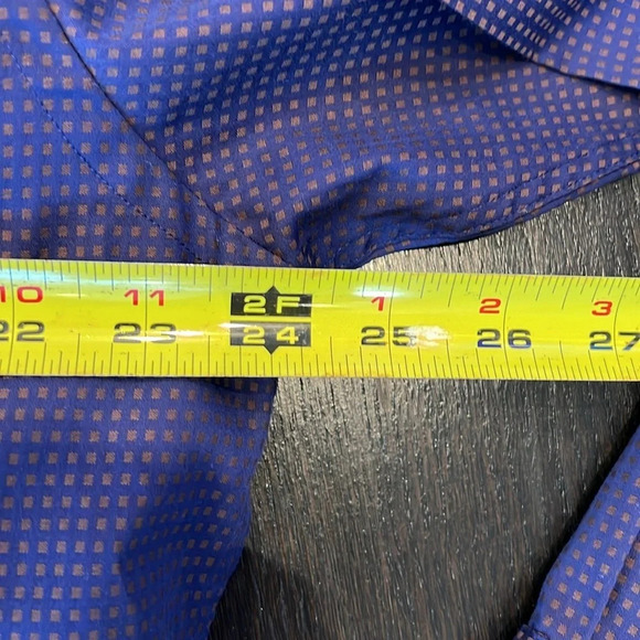 Bugatchi Shaped Fit Button down shirt - Picture 6 of 7